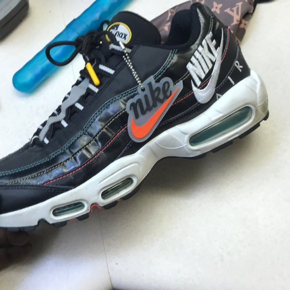 Air Max 95 - Picture 2 of 6